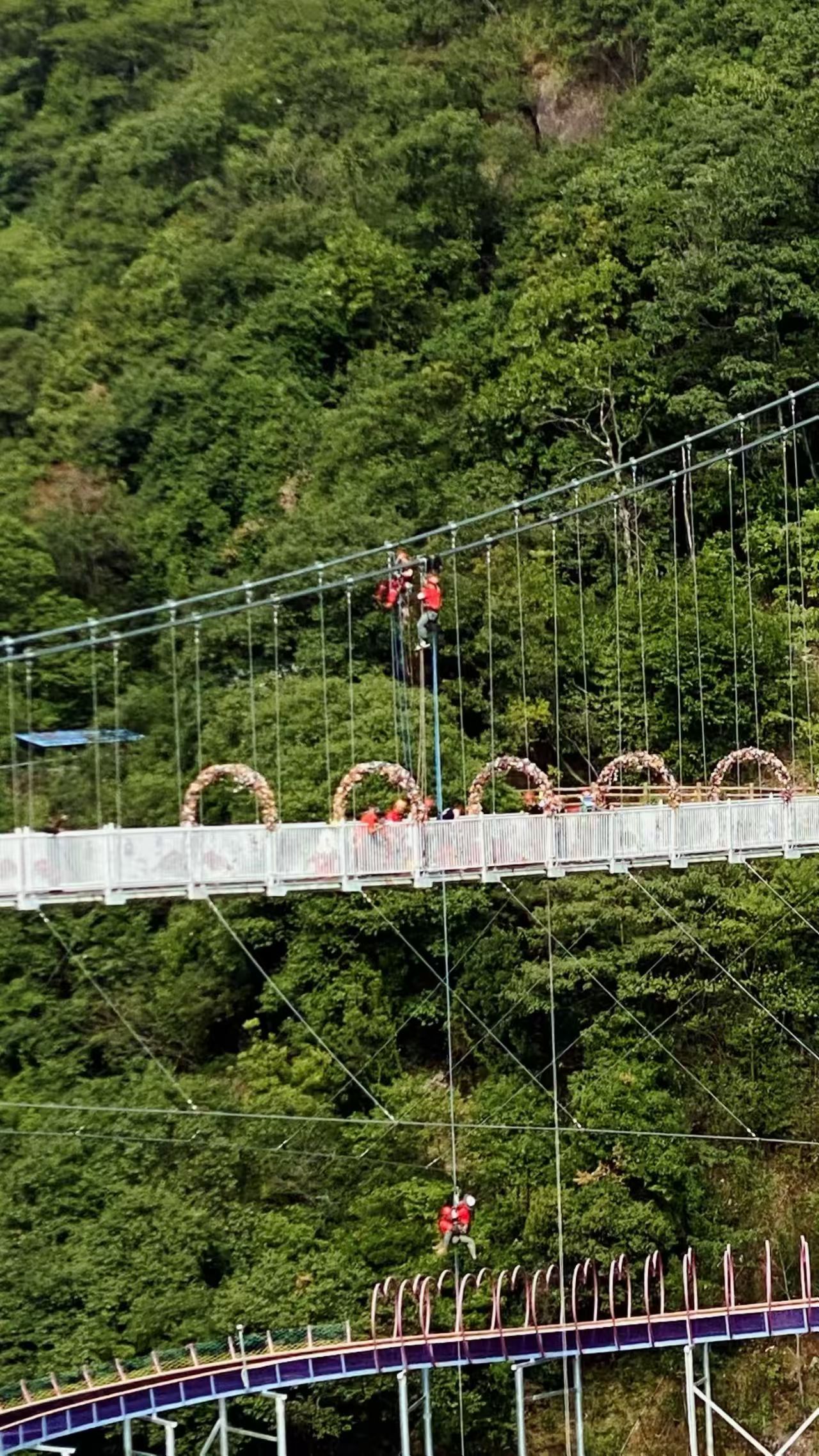 GRIMPDAY “攀登之日”国际绳索救援赛在广东乳源举行